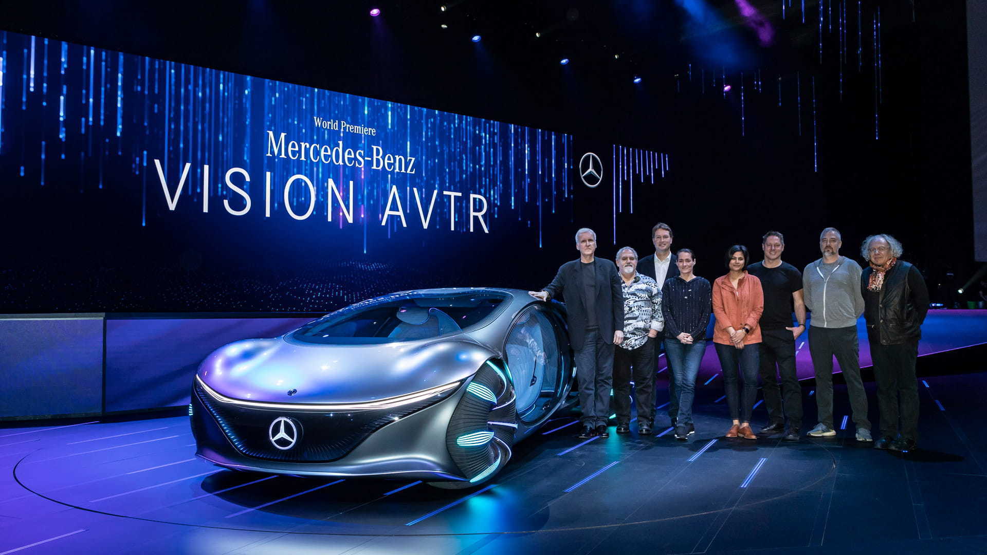 The Lightstorm and Mercedes-Benz teams pose with the VISION AVTR at CES 2020.